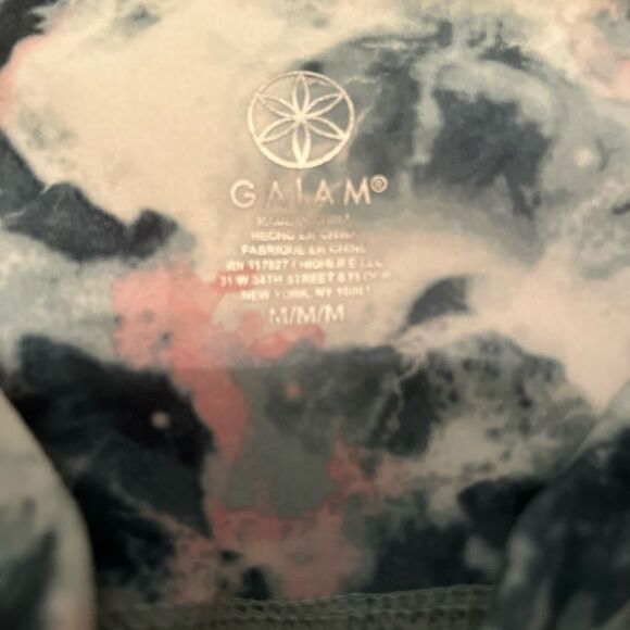 GAIAM Pink and Gray Leggings with Abstract Pattern - Picture 3 of 8